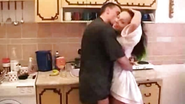 العاهرة العاهرة Angelica موقع سكس مترجم Saige يحصل بوسها اللذيذ بشراهة ثم مارس الجنس من الصعب doggystyle